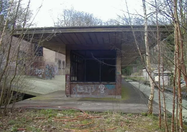 Platforms to Nowhere: The Ghost Stations and Lost Lines Hiding Beneath London's Streets